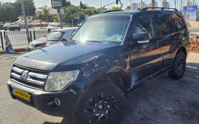 Mitsubishi Pajero 2ème main, 2009, main privée