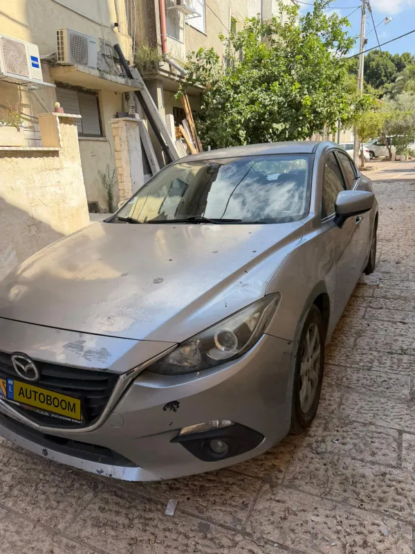 Mazda 3 2nd hand, 2014