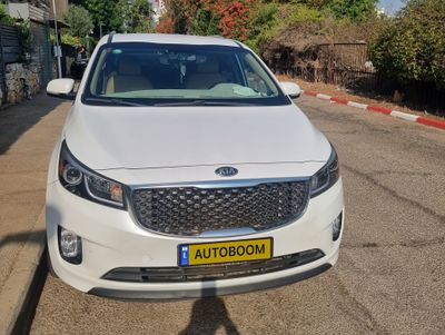 Kia Carnival 2nd hand, 2017, private hand