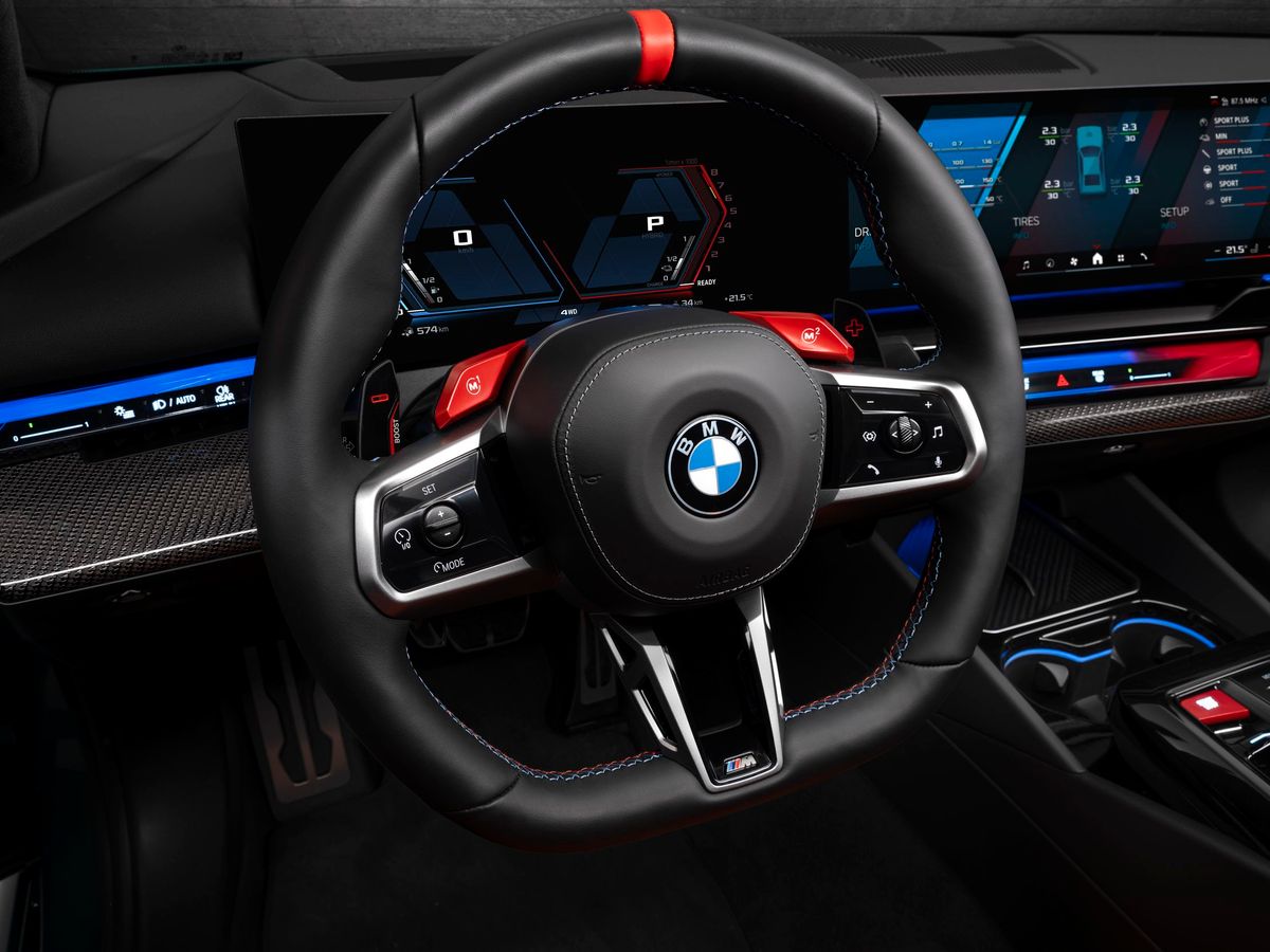 BMW M5 2024. Руль. Седан, 7 поколение