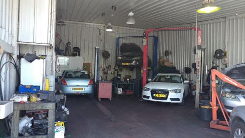Garage Eyal. صورة 2
