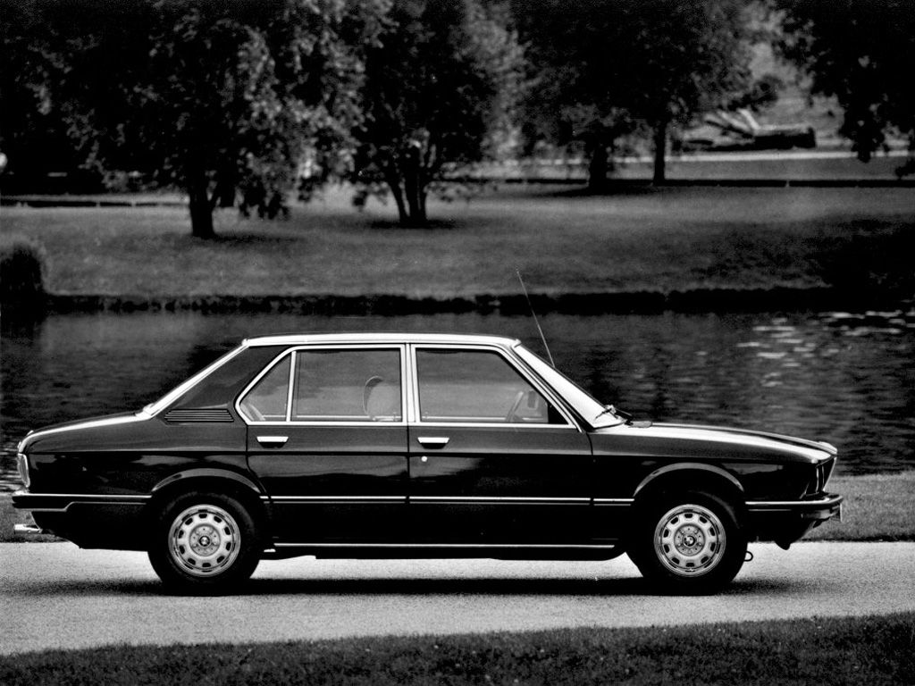 BMW 5 series 1976. Carrosserie, extérieur. Berline, 1 génération, restyling