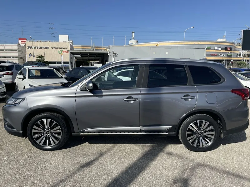 Mitsubishi Outlander 2nd hand, 2018, private hand