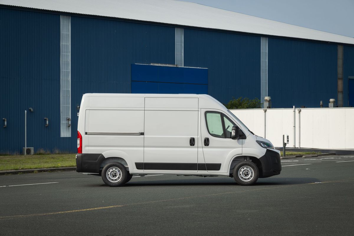 Toyota ProAce Max 2023. Кузов, экстерьер. Фургон короткий, 1 поколение