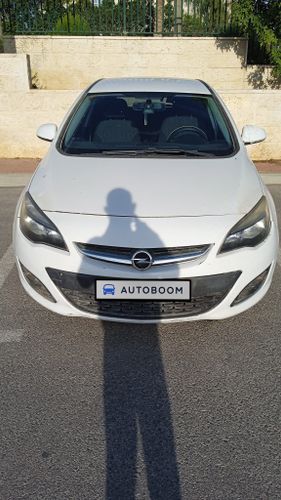 Opel Astra 2ème main, 2012