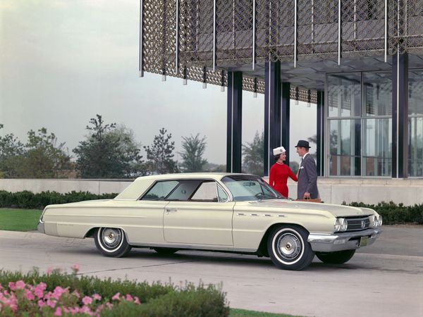 Buick Electra 1961. Carrosserie, extérieur. Coupé sans montants, 2 génération