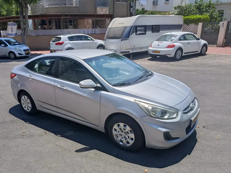 Hyundai i25 с пробегом, 2015, частная рука