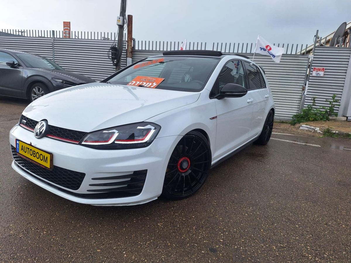 Volkswagen Golf GTI с пробегом, 2017, частная рука