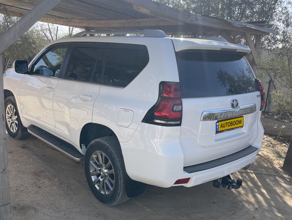 Toyota Land Cruiser 2nd hand, 2021, private hand