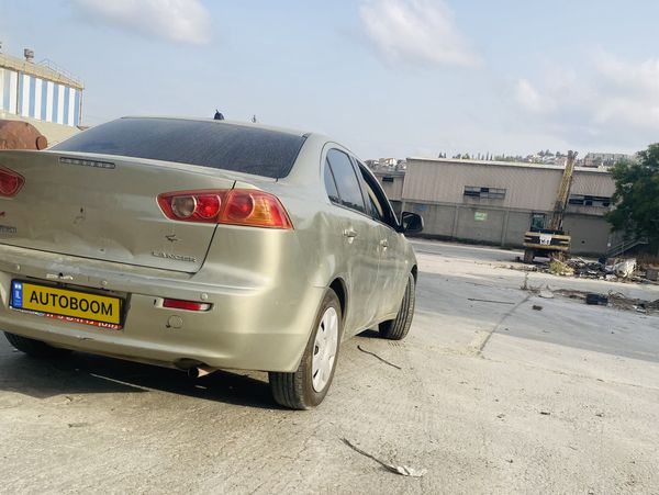 Mitsubishi Lancer с пробегом, 2009, частная рука