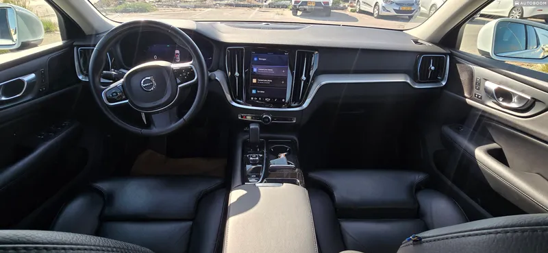 וולוו S60 יד 2 רכב, 2023, פרטי