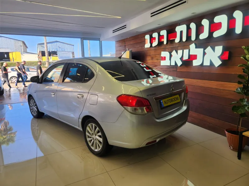 Mitsubishi Attrage 2ème main, 2015, main privée