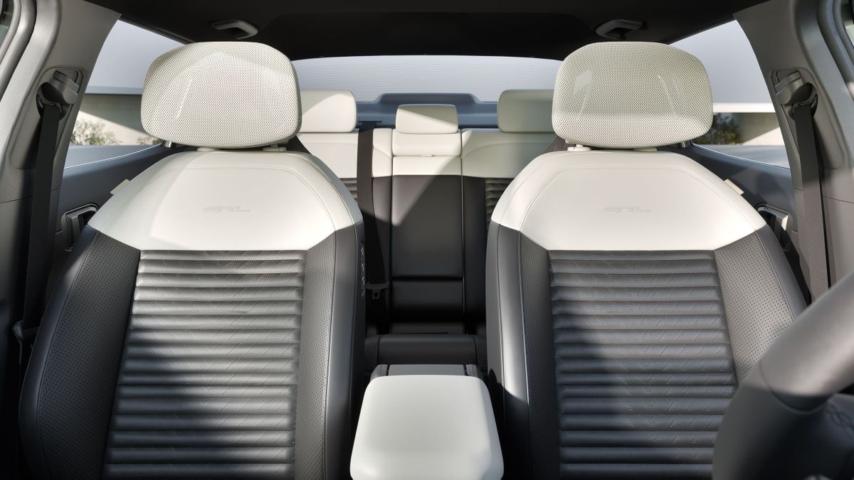 Kia EV4 2025. Салон, интерьер. Хэтчбек 5 дв., 1 поколение