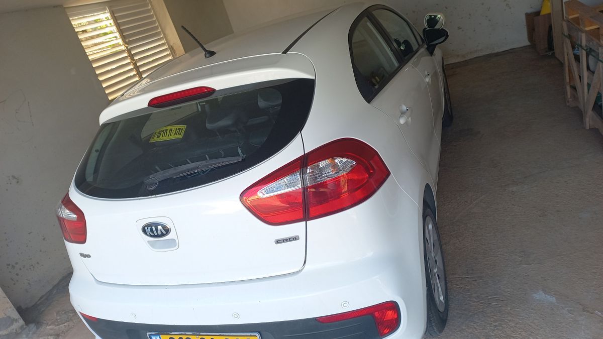Kia Rio 2nd hand, 2015