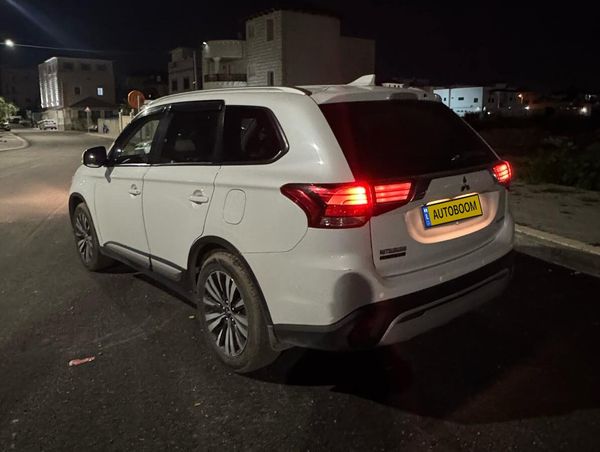 Mitsubishi Outlander 2ème main, 2019, main privée
