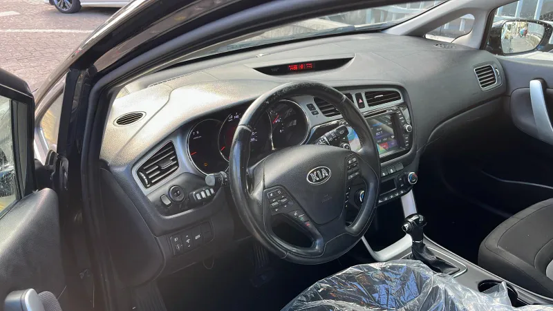 Kia Ceed 2nd hand, 2015