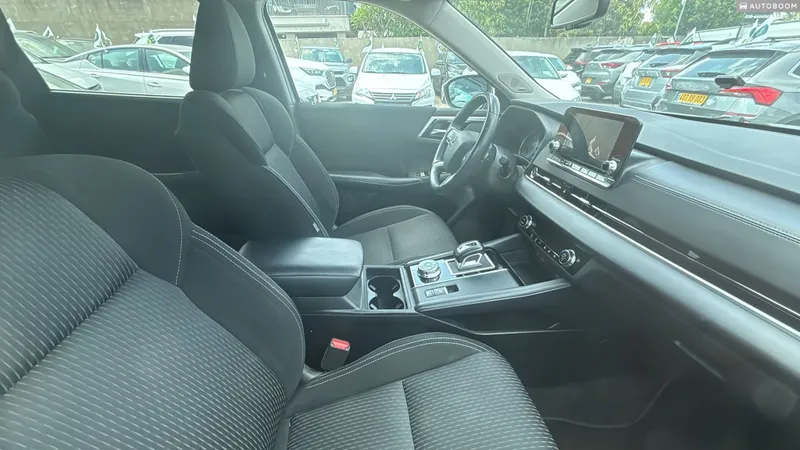 Mitsubishi Outlander 2nd hand, 2024