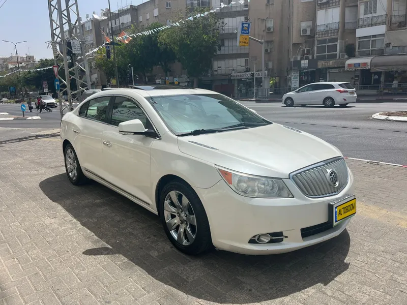 Buick LaCrosse 2ème main, 2010, main privée