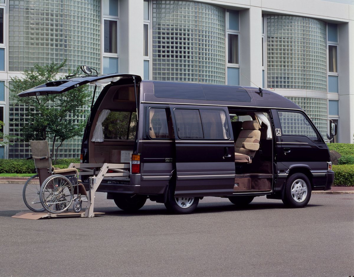 Nissan Homy 1990. Bodywork, Exterior. Minivan, 4 generation, restyling