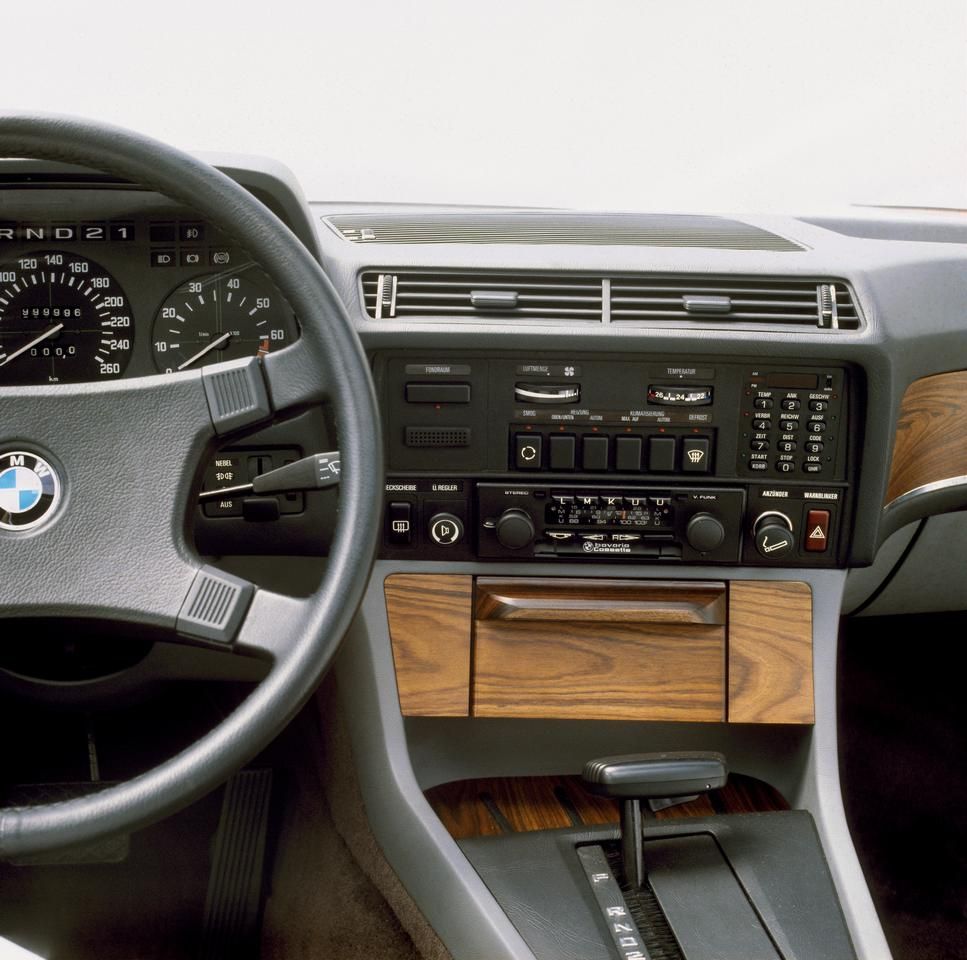 BMW 7 series 1977. Dashboard. Sedan, 1 generation