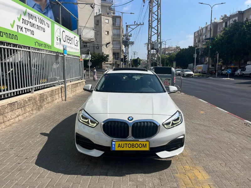 BMW 1 series 2nd hand, 2022, private hand