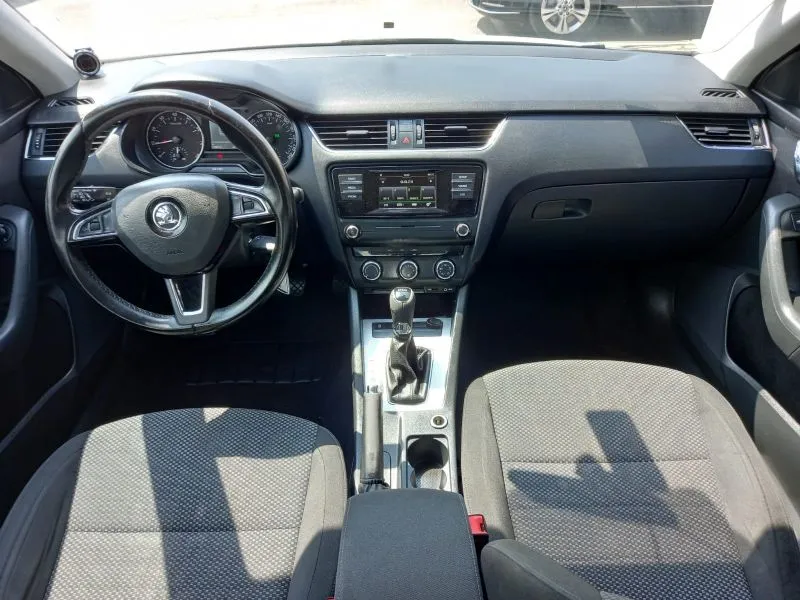 Škoda Octavia 2ème main, 2017