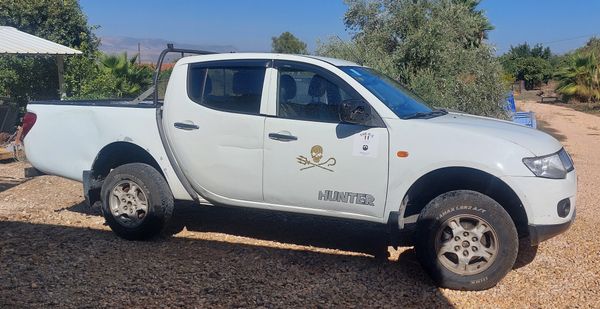Mitsubishi L200 с пробегом, 2011, частная рука