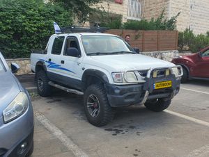 Toyota Hilux, 2004, photo