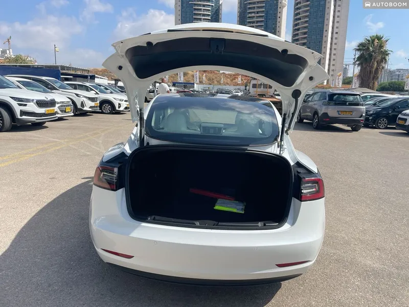 Tesla Model 3 с пробегом, 2021, частная