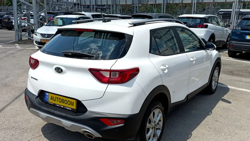 Kia Stonic с пробегом, 2021
