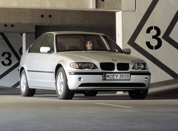 BMW 3 series 2001. Carrosserie, extérieur. Berline, 4 génération, restyling