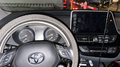 Toyota C-HR 2nd hand, 2021, private hand