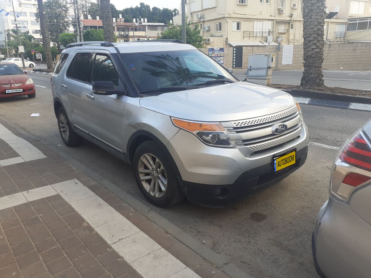 Ford Explorer 2nd hand, 2012, private hand