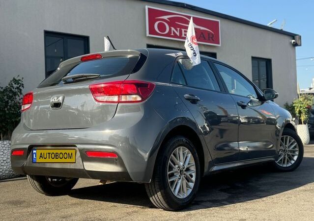 Kia Rio с пробегом, 2023, частная рука