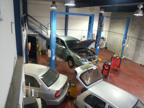 Garage Avi Marciano. Photo 1