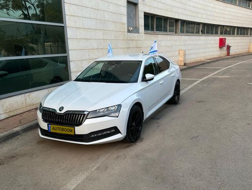 Skoda Superb с пробегом, 2020, частная рука