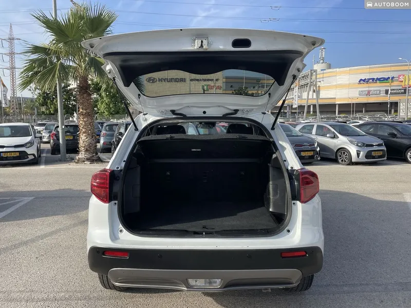 Suzuki Vitara 2nd hand, 2023