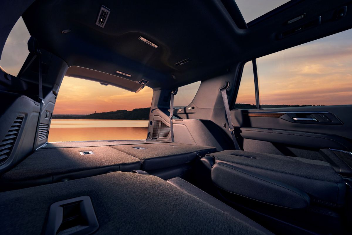 Chevrolet Tahoe 2023. Багажник. Внедорожник 5 дв., 5 поколение, рестайлинг 1