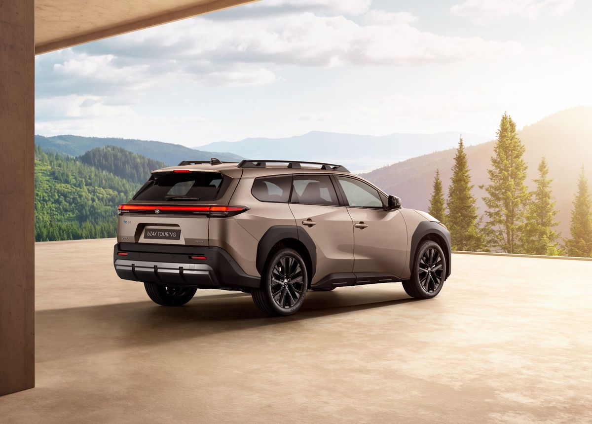 Toyota bZ4X Touring 2025. Кузов, экстерьер. Внедорожник 5 дв., 1 поколение