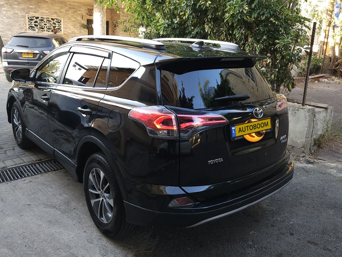 Toyota RAV4 2ème main, 2018, main privée