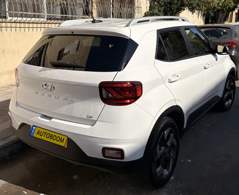 Hyundai Venue с пробегом, 2024, частная