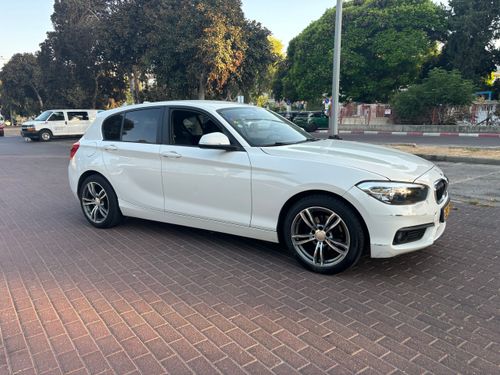 BMW 1 series, 2017, photo