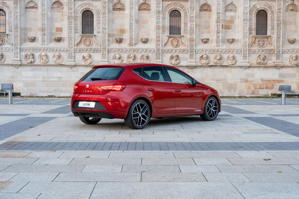 SEAT Leon. Кузов, экстерьер.