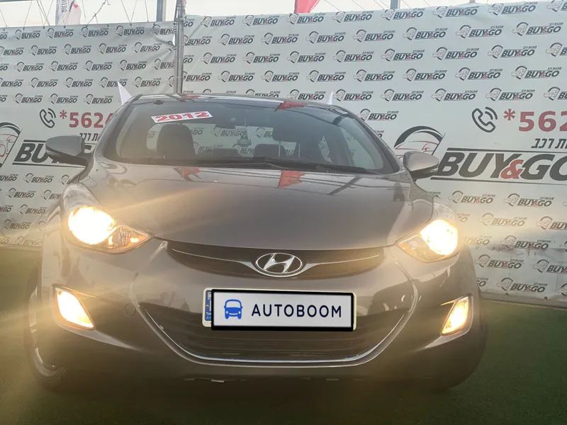 Hyundai Elantra 2nd hand, 2012