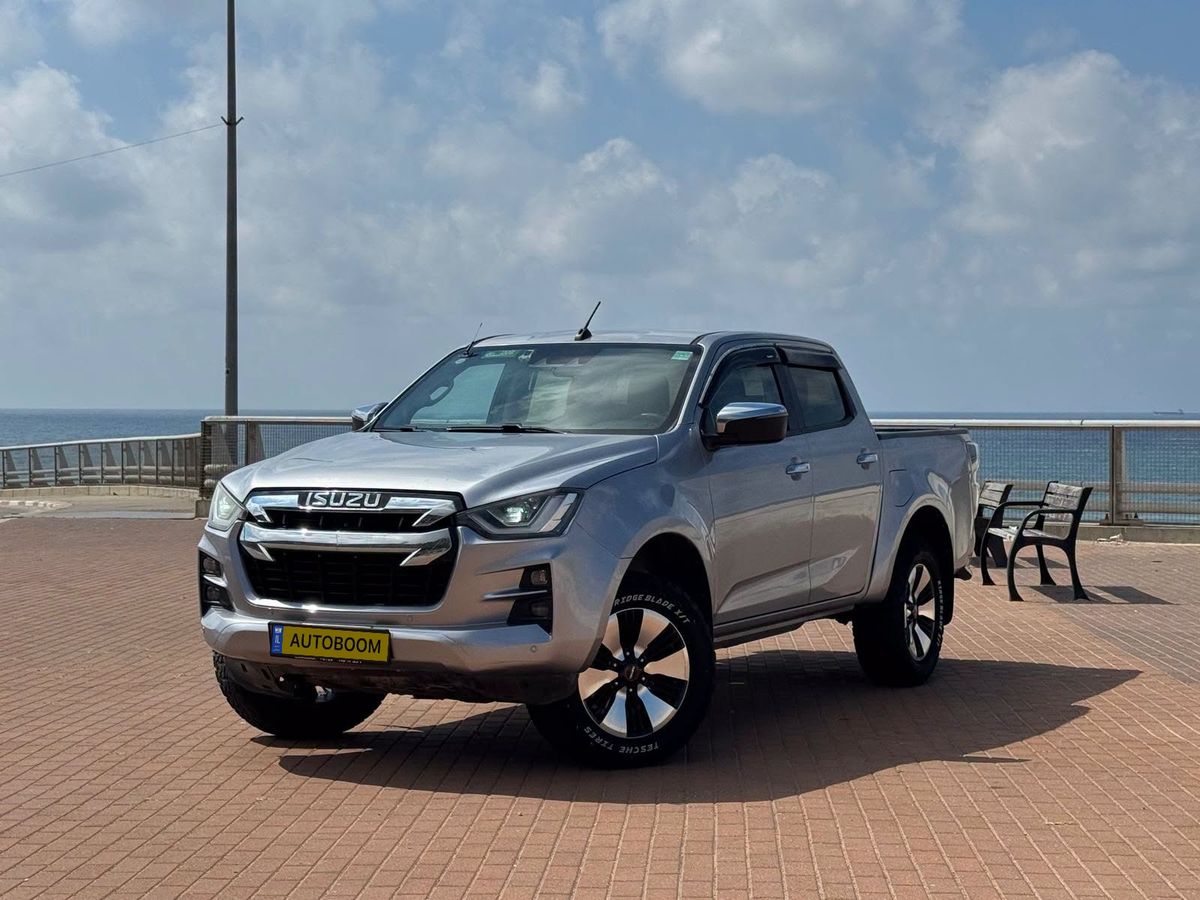 Isuzu D-Max 2nd hand, 2021, private