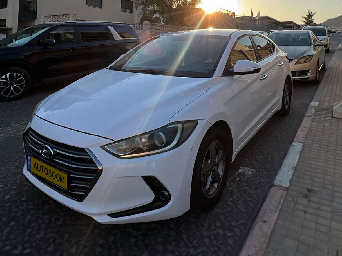Hyundai Elantra 2nd hand, 2016, private hand
