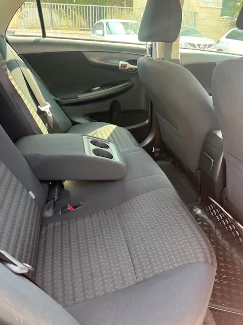 Toyota Corolla 2nd hand, 2011, private hand