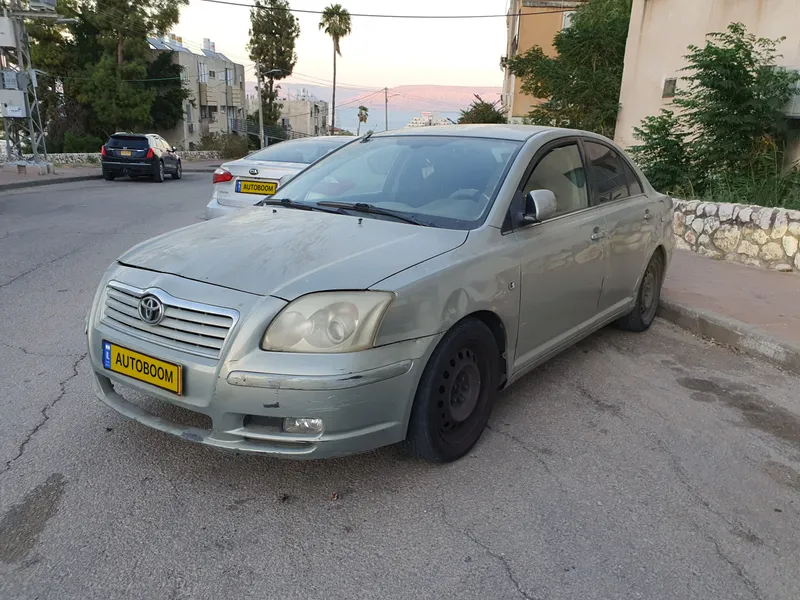 Toyota Avensis с пробегом, 2005, частная рука