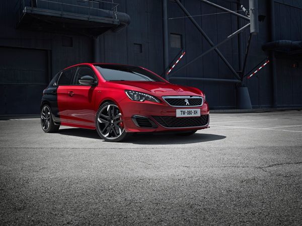 Peugeot 308 GTi 2015. Carrosserie, extérieur. Hatchback 5-portes, 1 génération