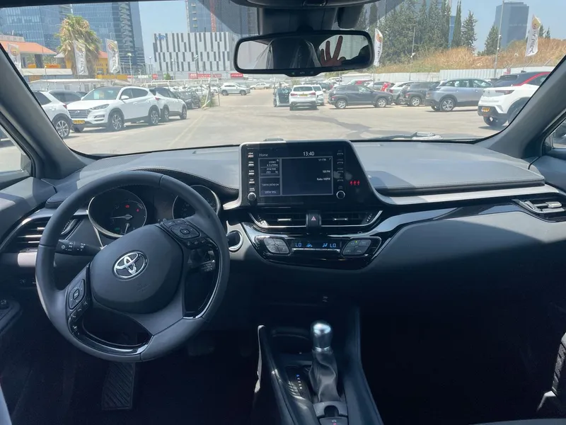 Toyota C-HR с пробегом, 2022, частная рука